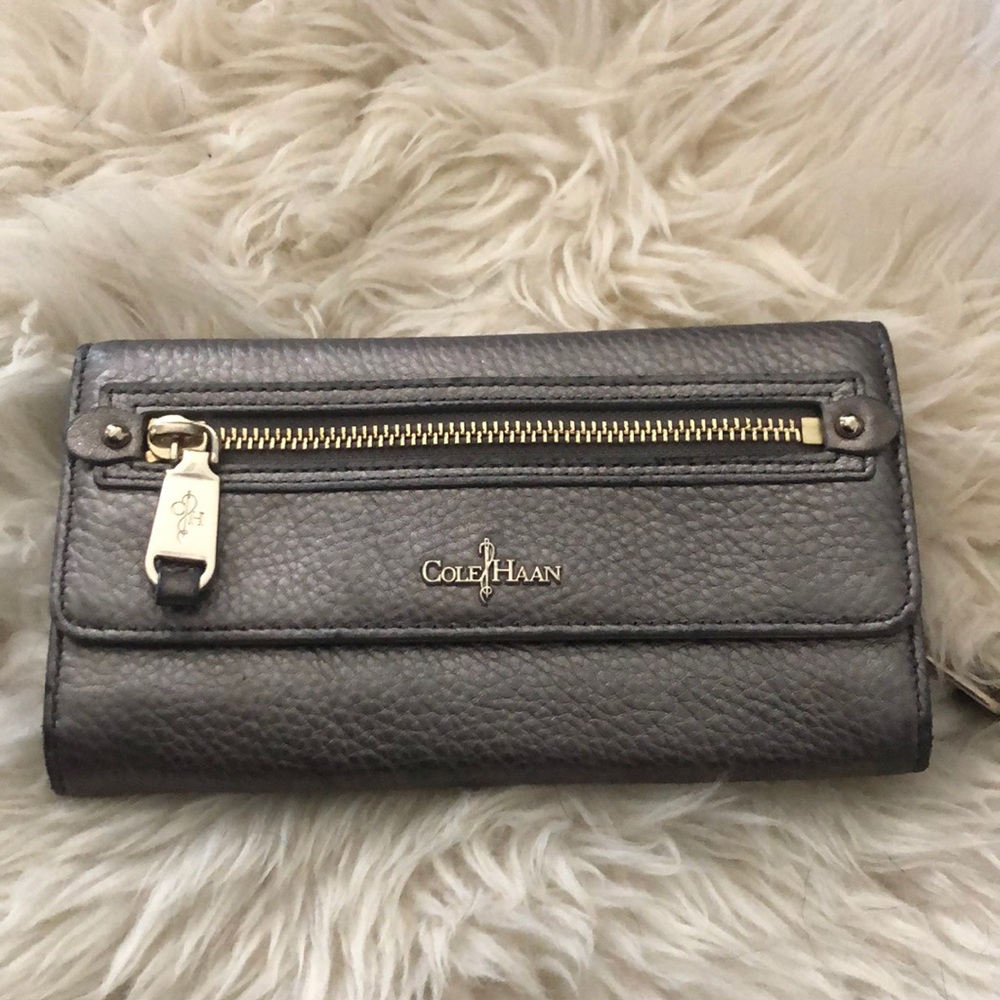 COLE HAAN - TRI FOLD PEWTER WALLET